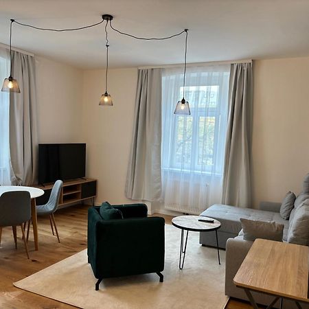 Altbauwohnung Mit Charme - Selbst Check In - Queensize Bett Wien Eksteriør billede